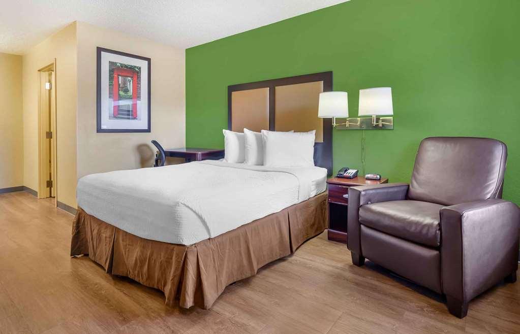 Extended Stay America Select Suites - Roanoke - Airport Room photo